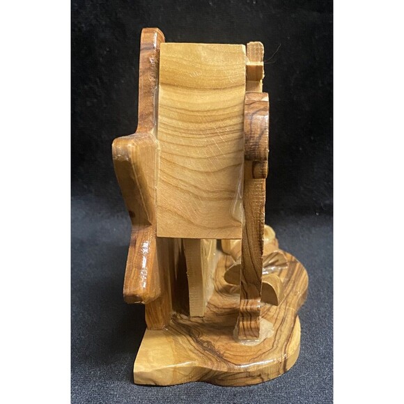Hand Carved Olive Wood Nativity Scene Made In Bethlehem Israel Signed & Dated - Picture 7 of 9